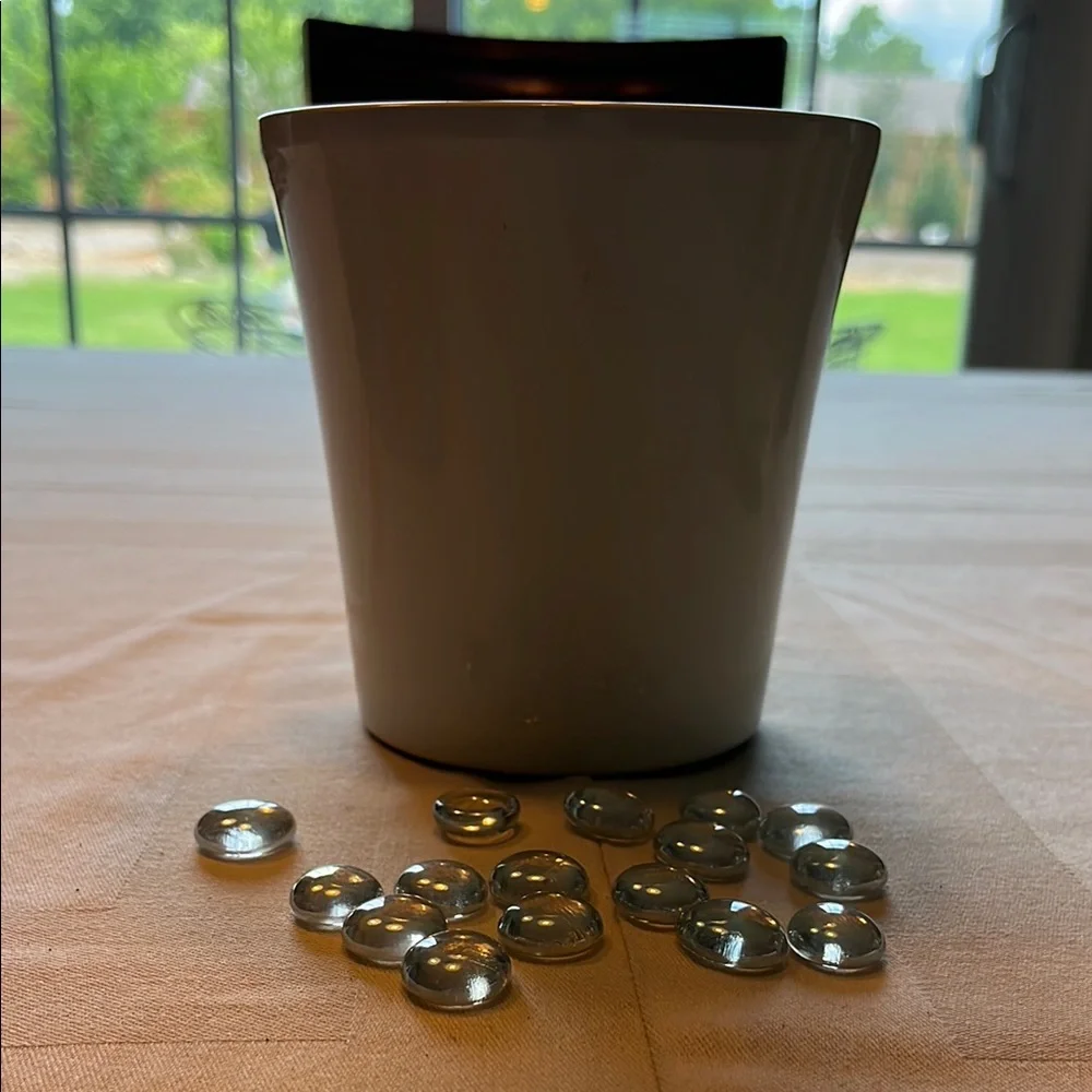 Elegant Cream Planter Pot